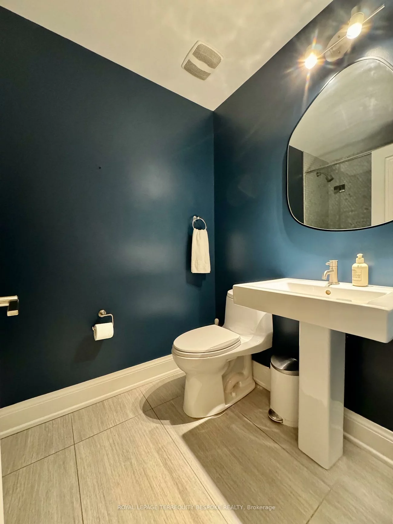 1, Scarth, Rosedale-Moore Park, Toronto