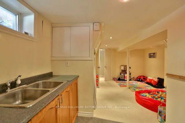 76, Willowbank, Lawrence Park South, Toronto