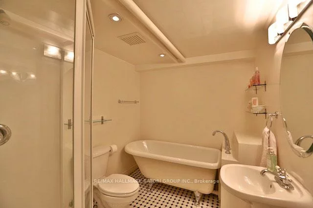 76, Willowbank, Lawrence Park South, Toronto