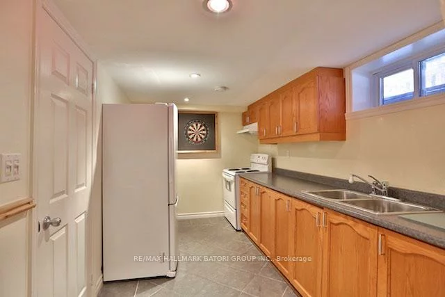 76, Willowbank, Lawrence Park South, Toronto