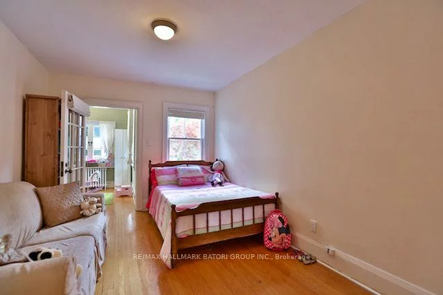 76, Willowbank, Lawrence Park South, Toronto