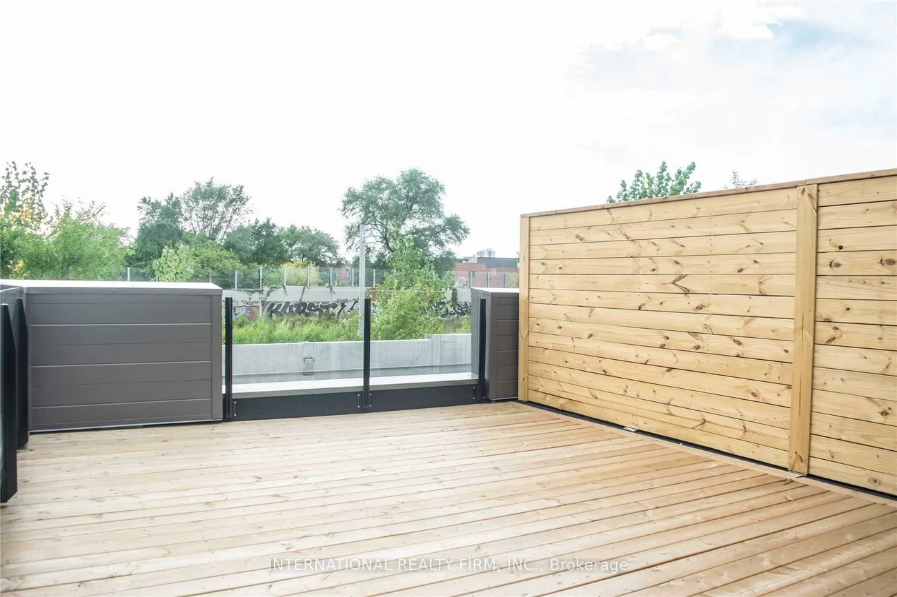 28, Perth, Dufferin Grove, Toronto