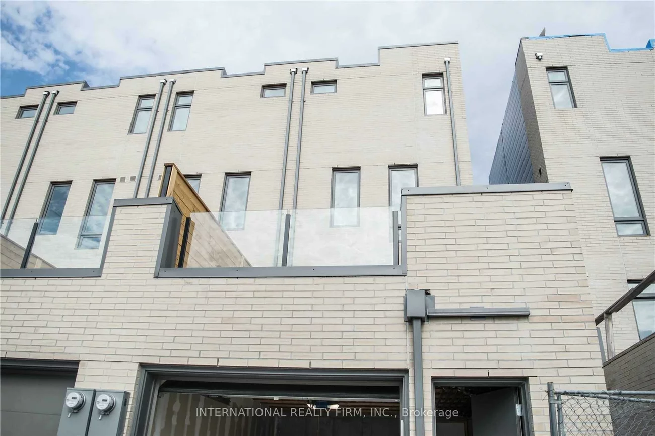 28, Perth, Dufferin Grove, Toronto