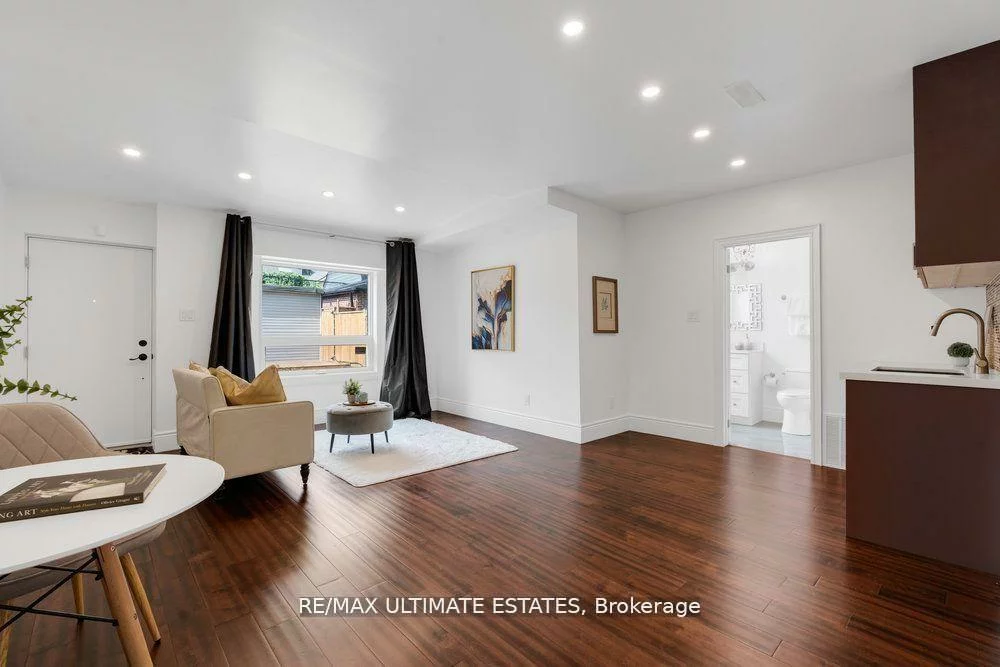 290, Bathurst, Trinity-Bellwoods, Toronto