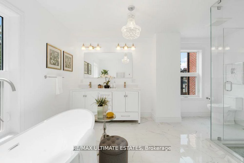 290, Bathurst, Trinity-Bellwoods, Toronto