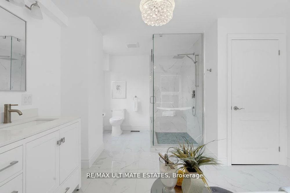 290, Bathurst, Trinity-Bellwoods, Toronto