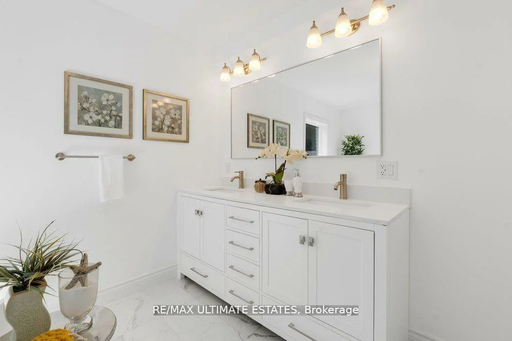 290, Bathurst, Trinity-Bellwoods, Toronto