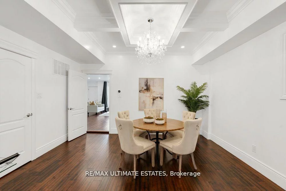 290, Bathurst, Trinity-Bellwoods, Toronto