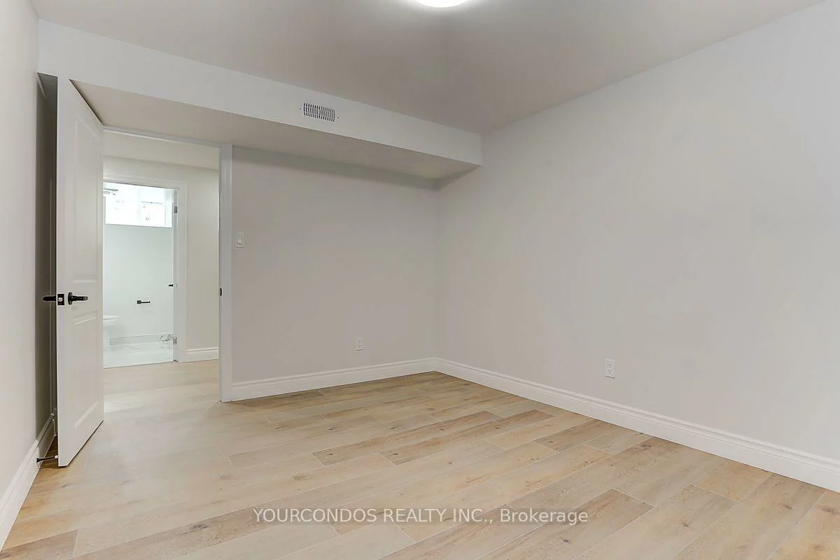 54, Camwood, Parkwoods-Donalda, Toronto