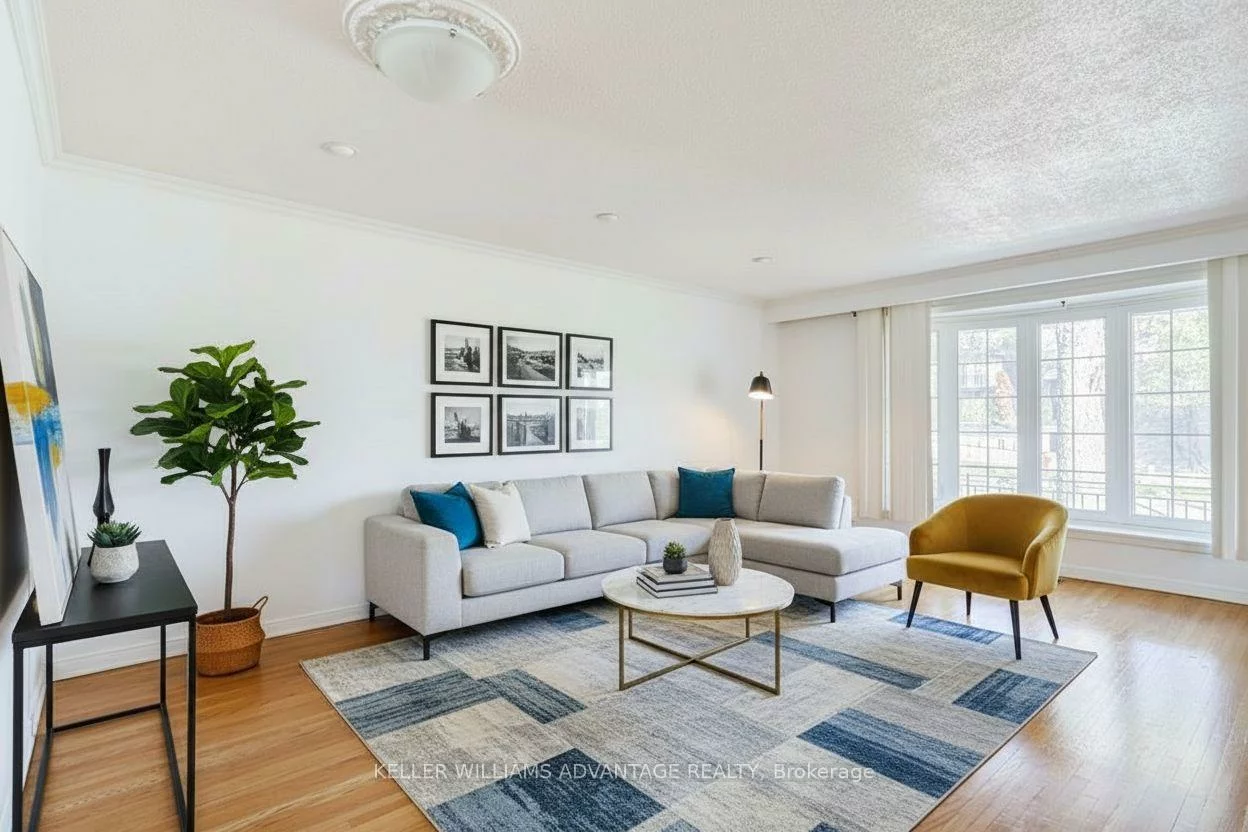 29, Lehar, Hillcrest Village, Toronto