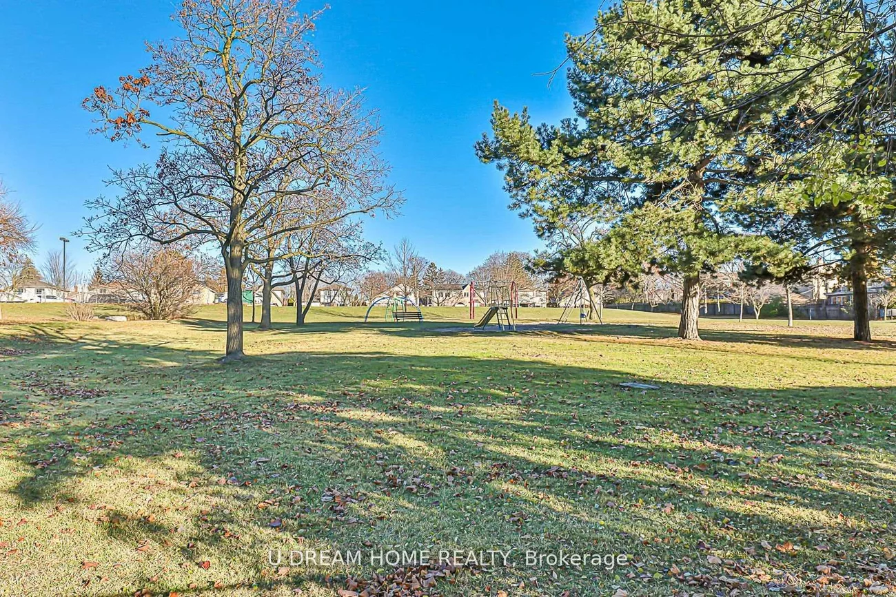 31, Shawfield, Parkwoods-Donalda, Toronto