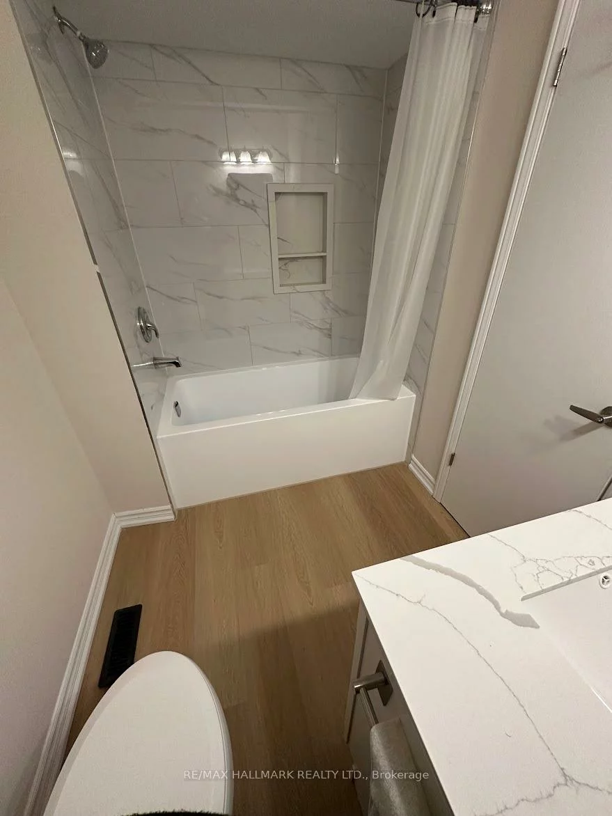 316, Cherokee, Pleasant View, Toronto