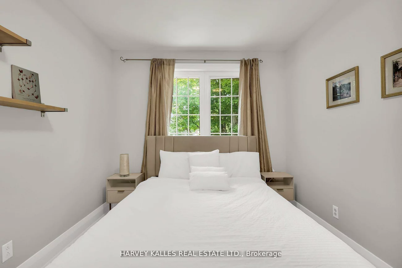 16, Wedgeport, Willowdale East, Toronto