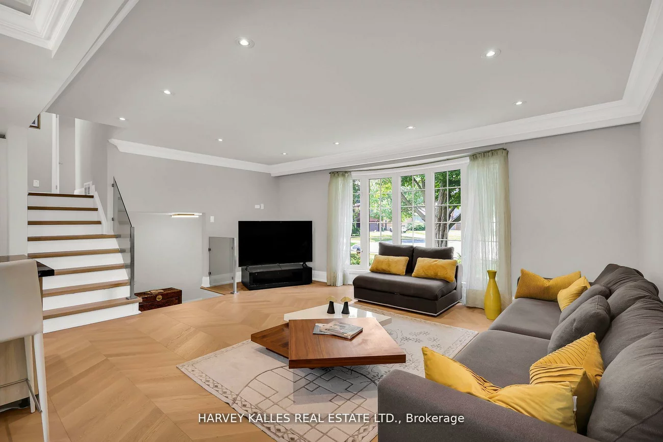 16, Wedgeport, Willowdale East, Toronto