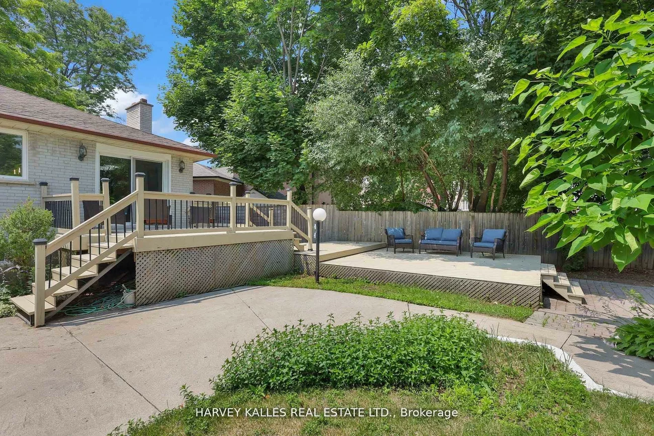 16, Wedgeport, Willowdale East, Toronto