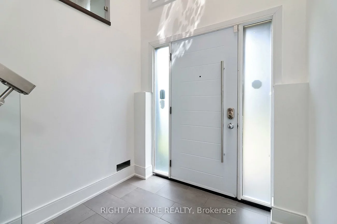 2, Chalet, Pleasant View, Toronto