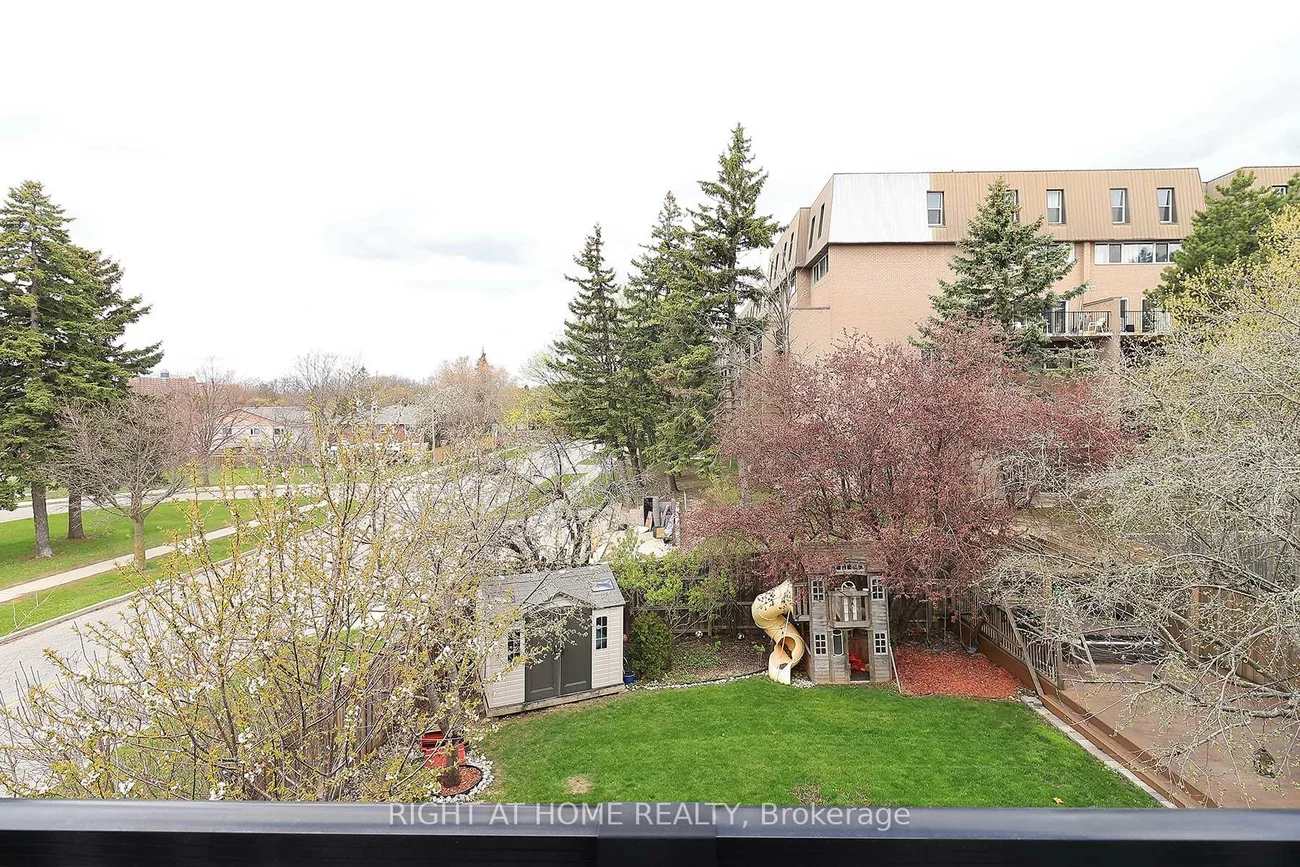 2, Chalet, Pleasant View, Toronto