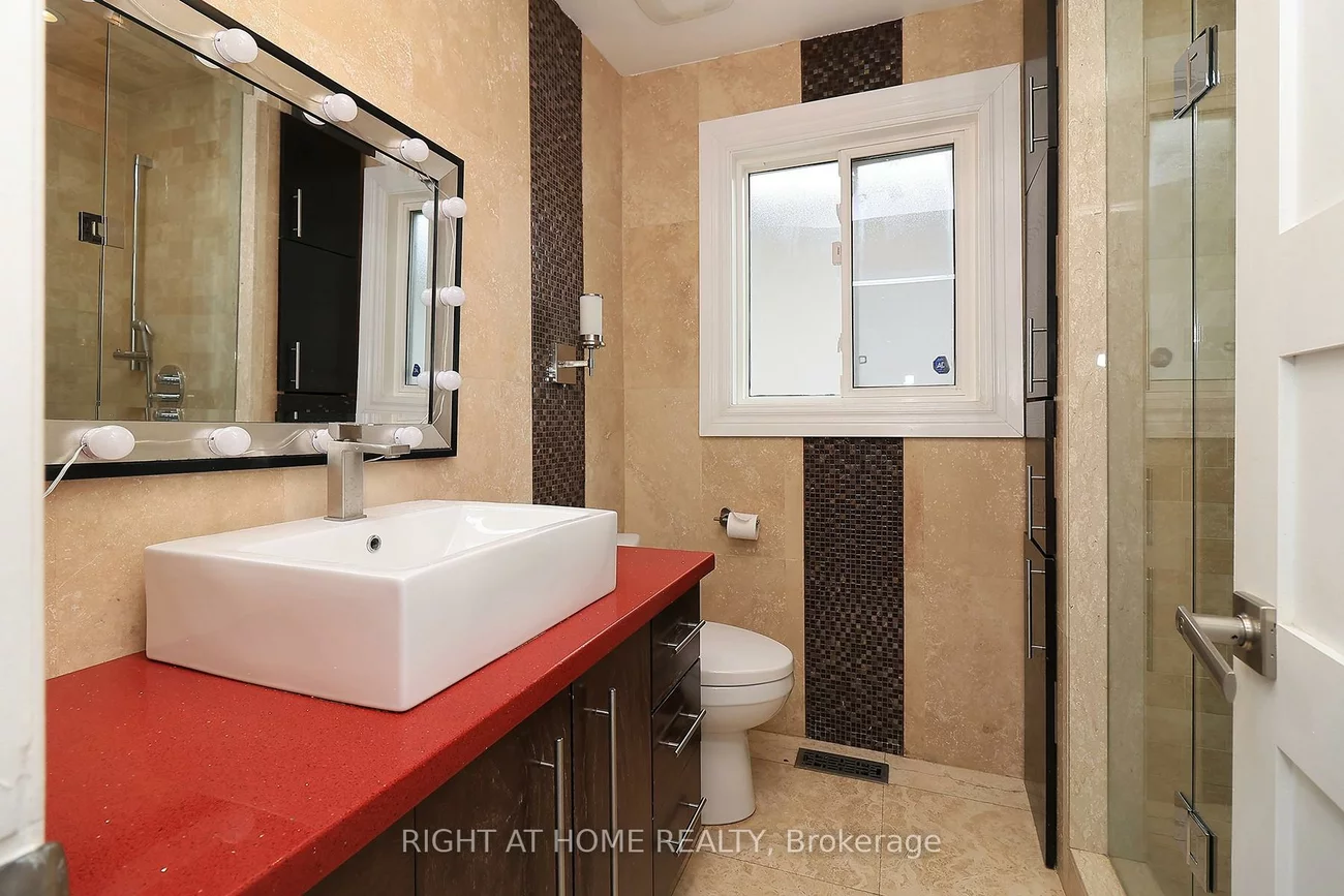 2, Chalet, Pleasant View, Toronto