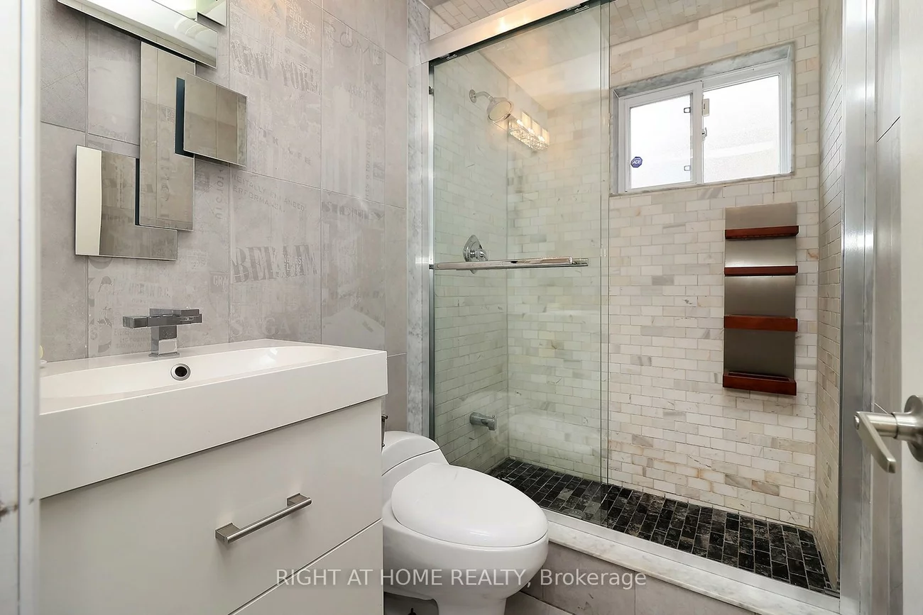 2, Chalet, Pleasant View, Toronto