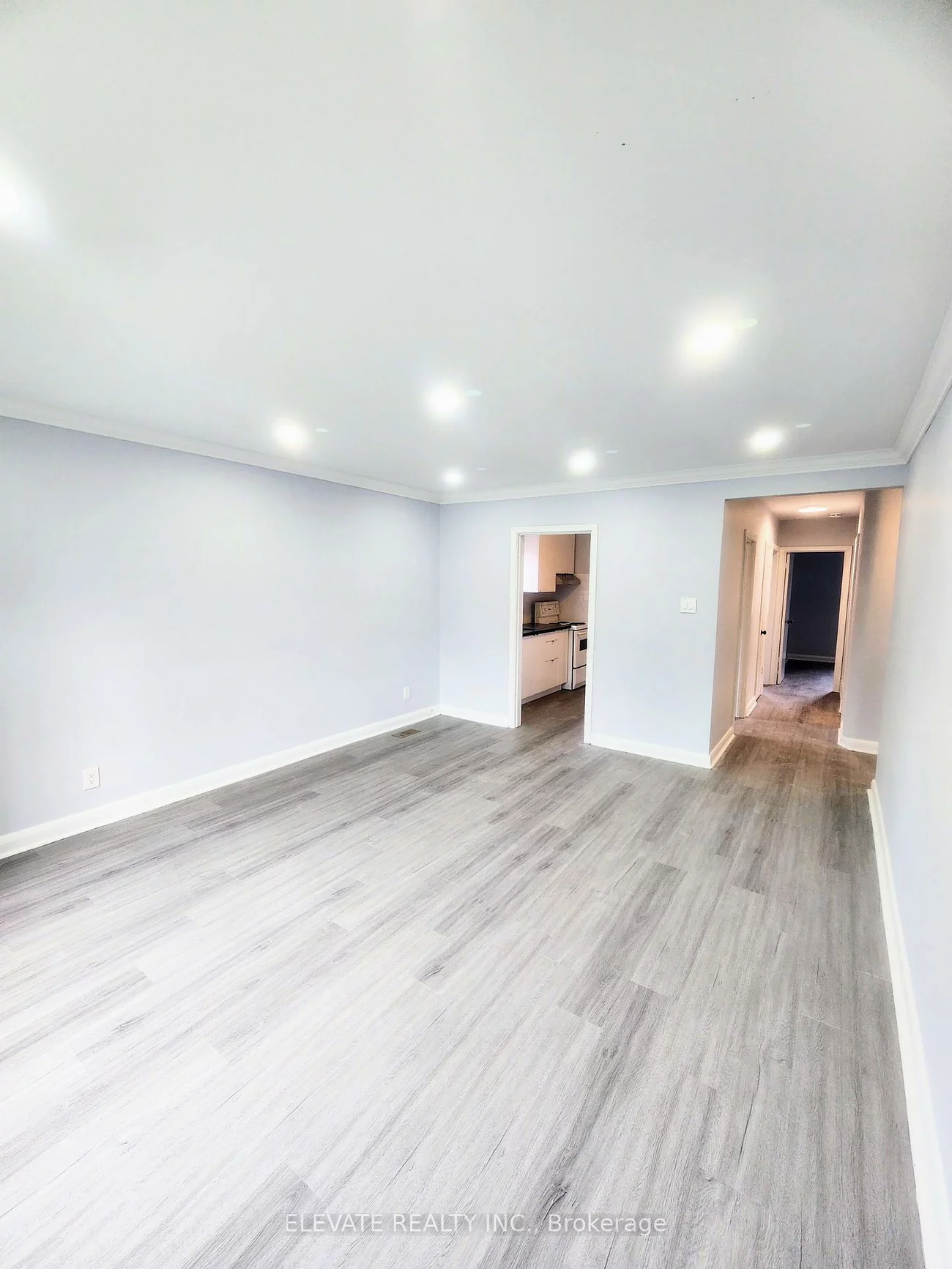 569, Oakwood, Oakwood Village, Toronto