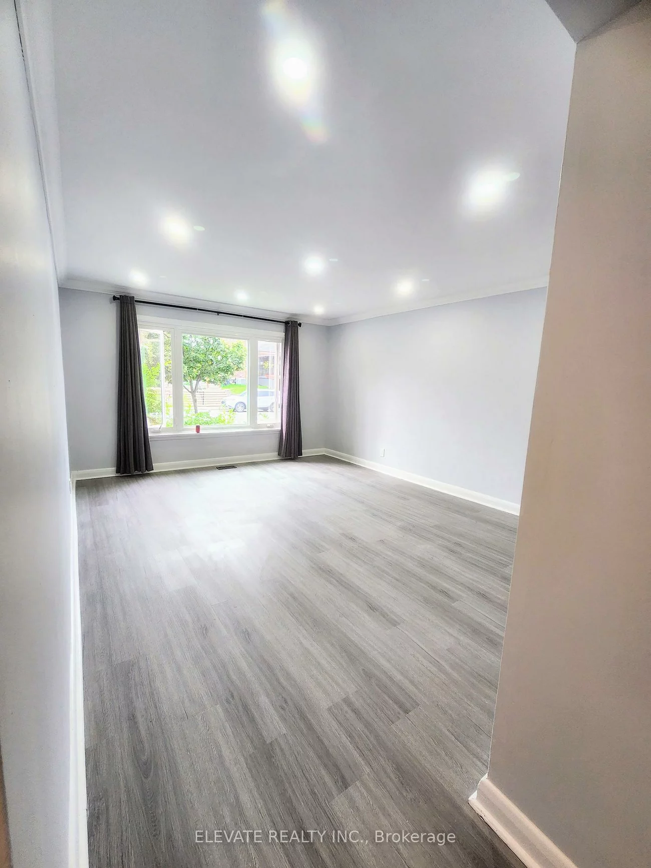 569, Oakwood, Oakwood Village, Toronto