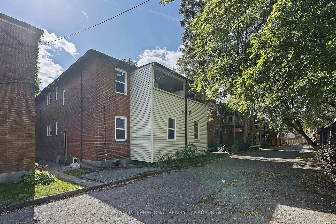 28, Strathgowan, Lawrence Park South, Toronto