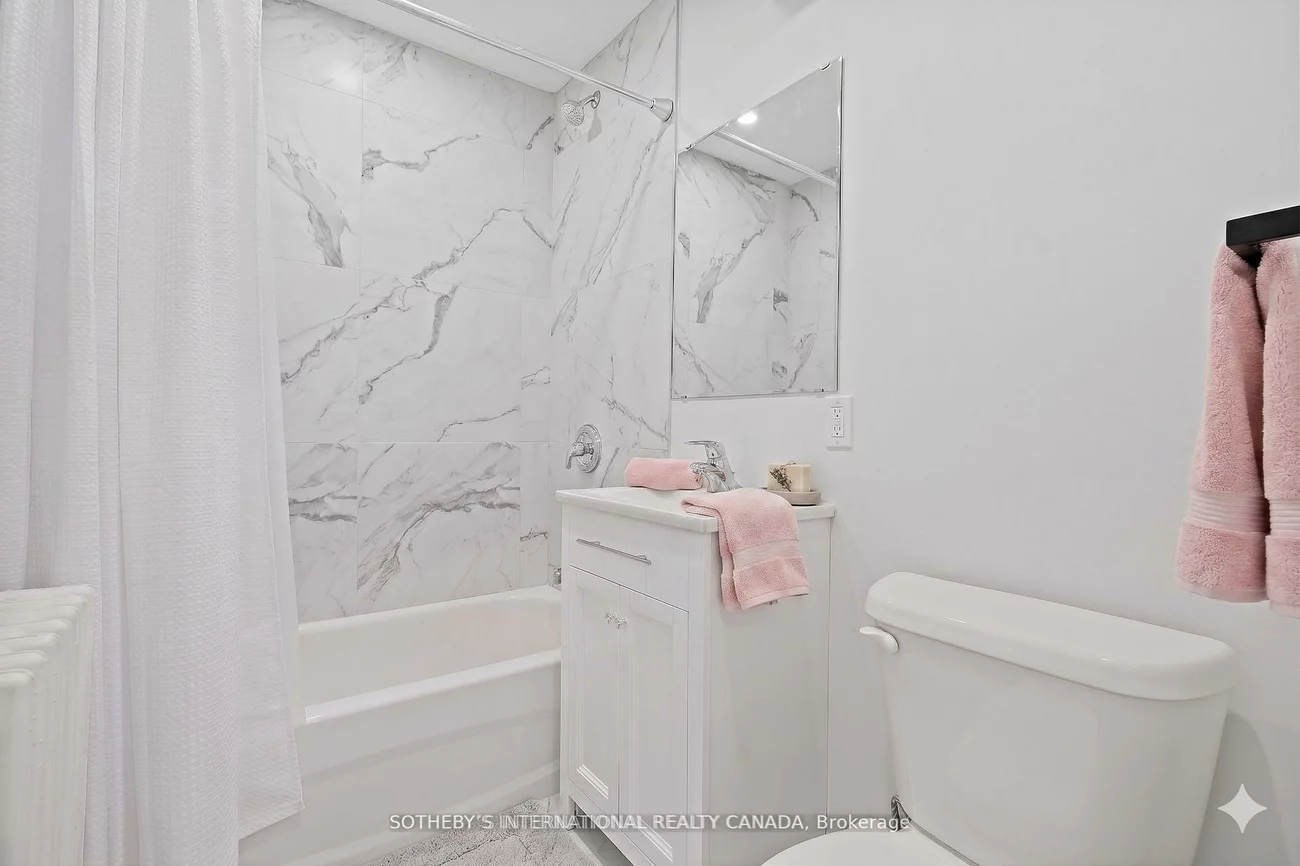 28, Strathgowan, Lawrence Park South, Toronto