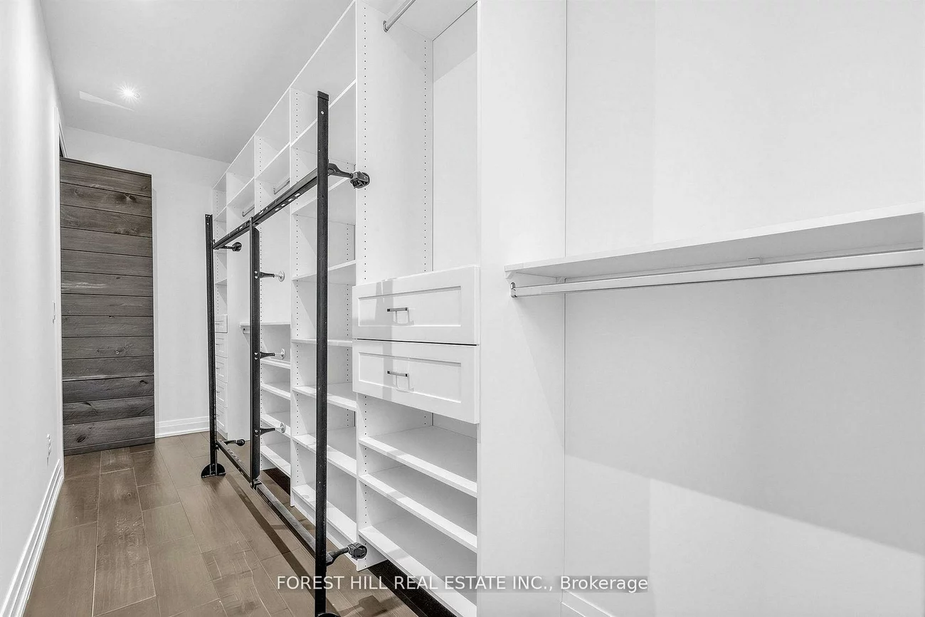 41, Invermay, Clanton Park, Toronto