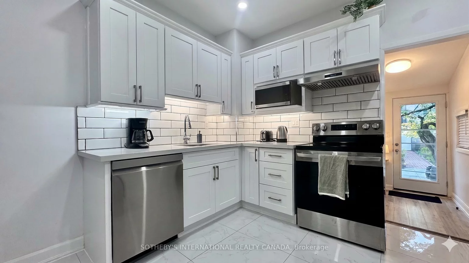 11, D'arcy, Kensington-Chinatown, Toronto