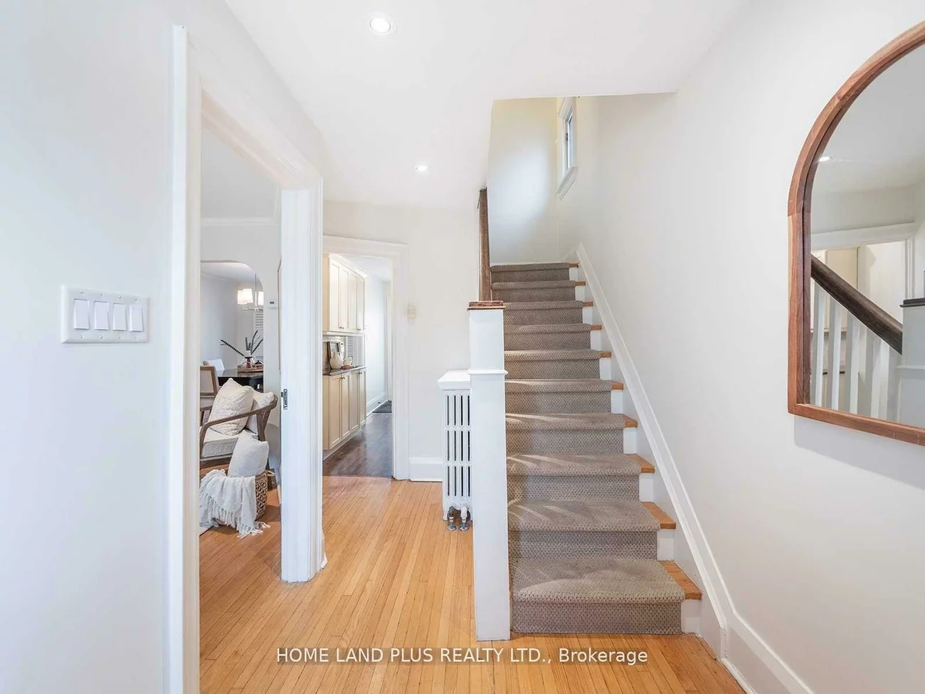 70, Mann, Mount Pleasant East, Toronto
