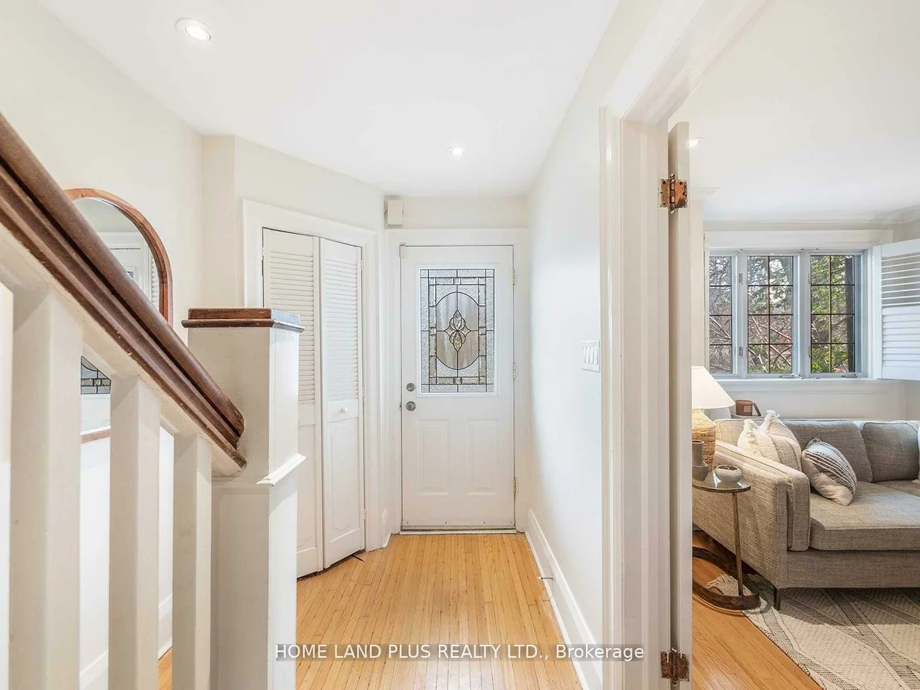 70, Mann, Mount Pleasant East, Toronto