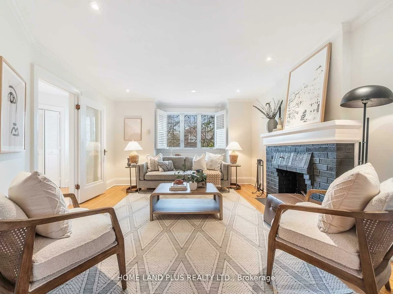 70, Mann, Mount Pleasant East, Toronto