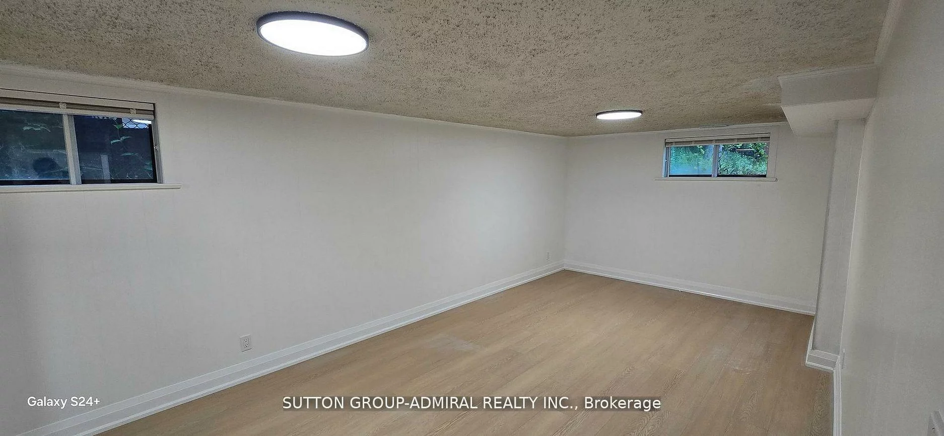19, Tobruk, Newtonbrook East, Toronto