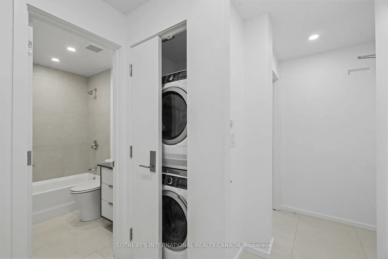 1340, Avenue, Lawrence Park South, Toronto