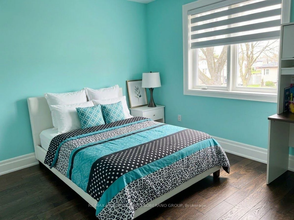 35, Bainbridge, Clanton Park, Toronto