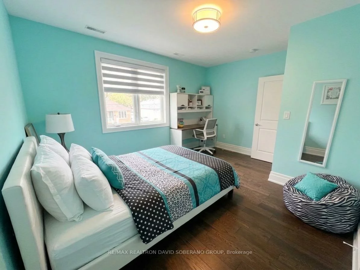 35, Bainbridge, Clanton Park, Toronto