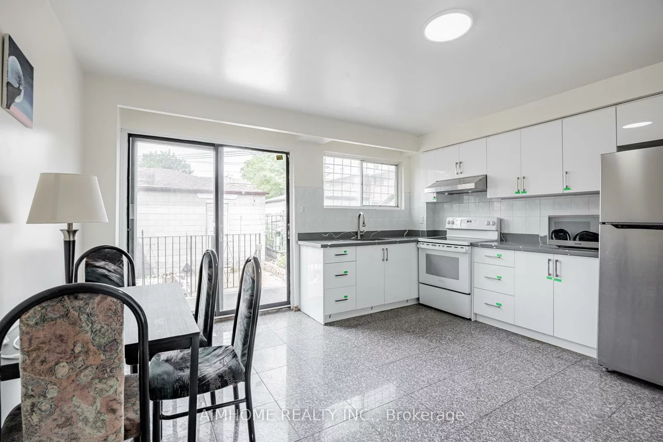 144, Wolseley, Trinity-Bellwoods, Toronto