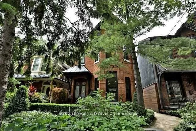 426, Ontario, Moss Park, Toronto