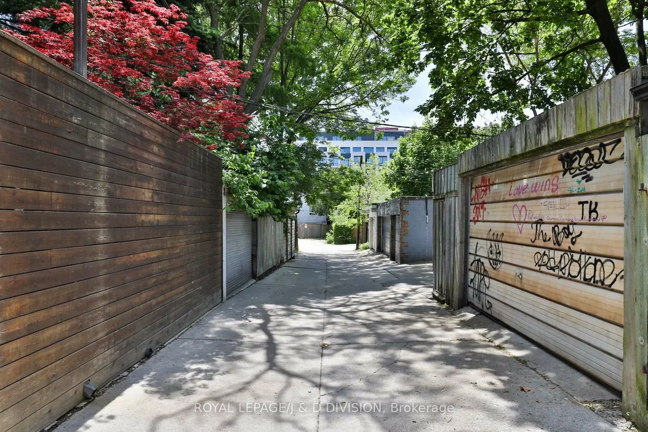 426, Ontario, Moss Park, Toronto