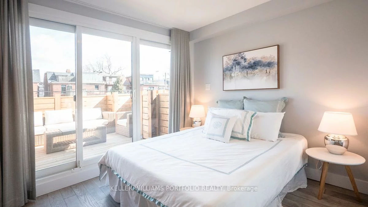 207, Beatrice, Palmerston-Little Italy, Toronto