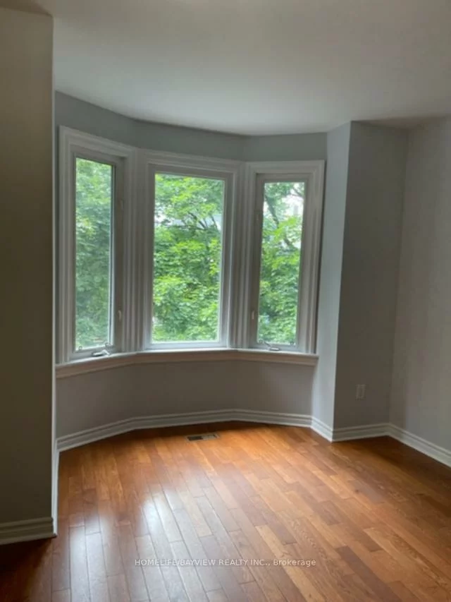 515, Brunswick(2nd FL), Annex, Toronto