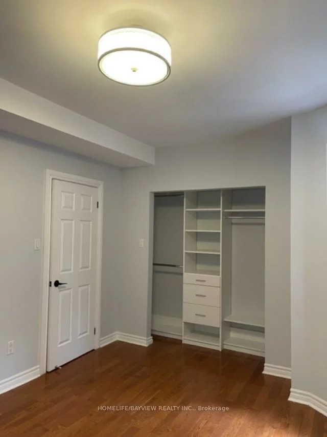 515, Brunswick(2nd FL), Annex, Toronto