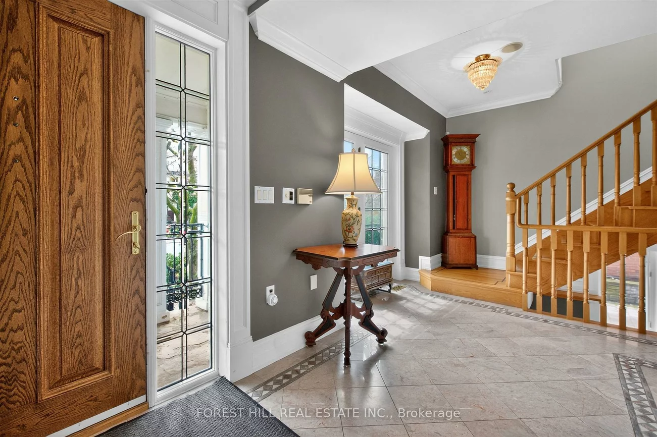 74, Lynwood, Casa Loma, Toronto