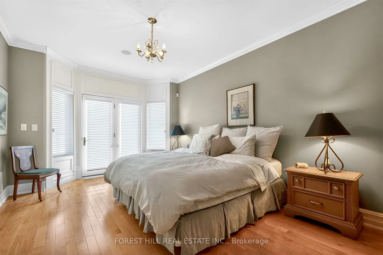 74, Lynwood, Casa Loma, Toronto