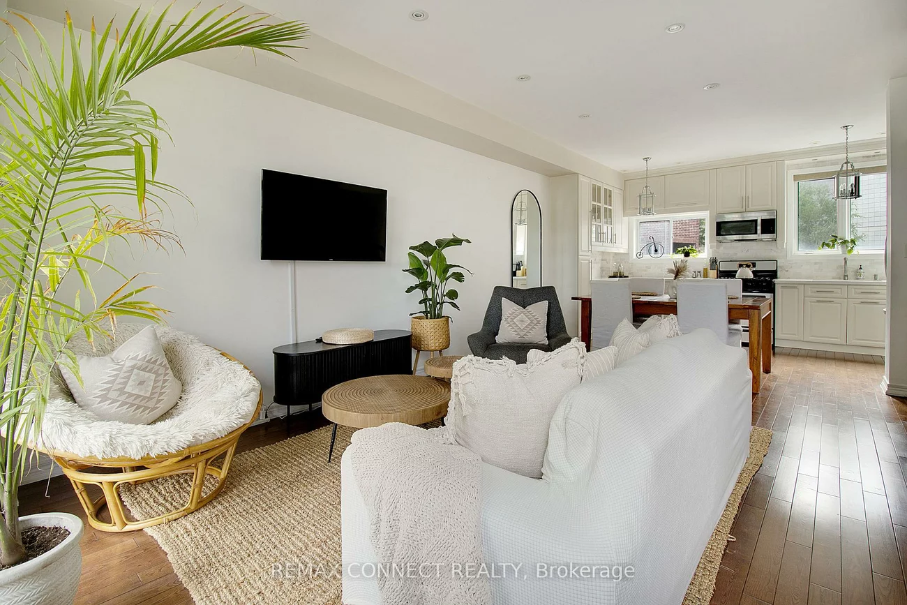565, Shuter, Regent Park, Toronto