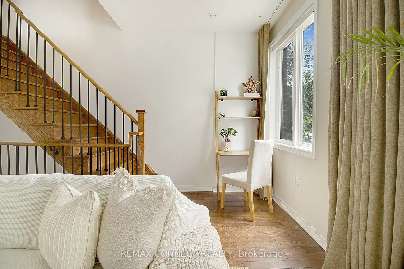 565, Shuter, Regent Park, Toronto