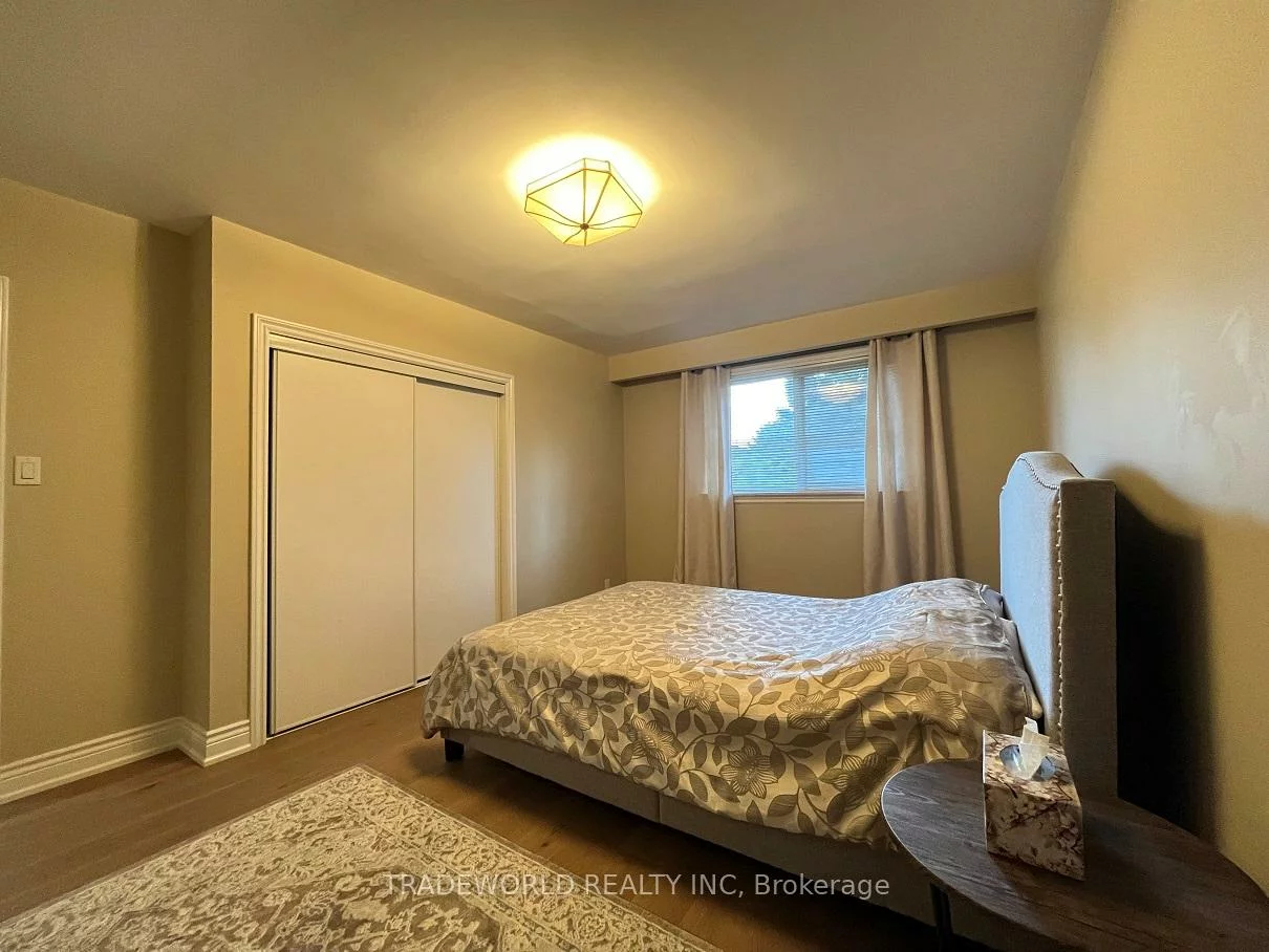 201, Hendon, Newtonbrook West, Toronto
