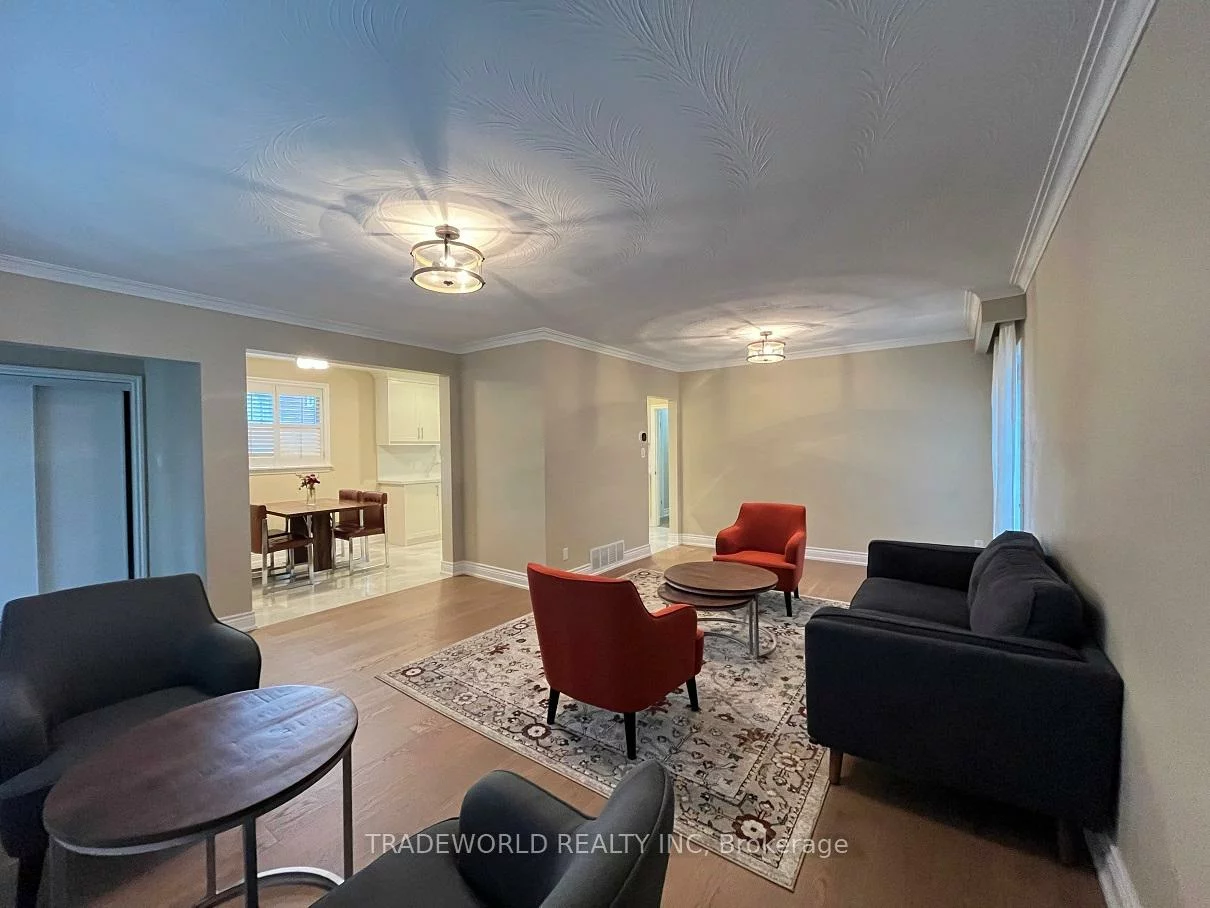 201, Hendon, Newtonbrook West, Toronto
