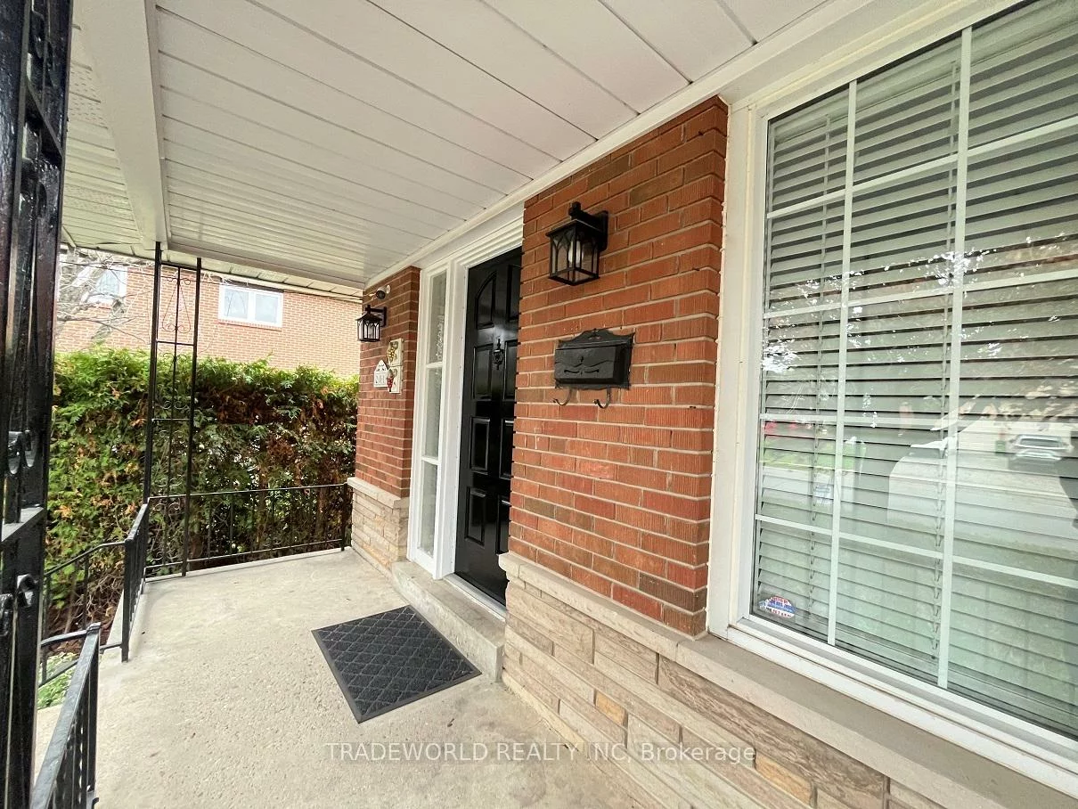 201, Hendon, Newtonbrook West, Toronto