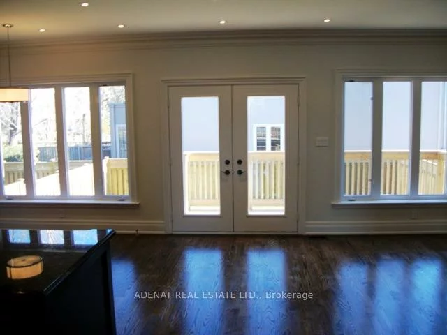 33, YOEMANS, Clanton Park, Toronto